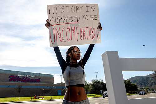 Trump To Sign Anti-Critical Race Theory Executive Order, Seek Reinstatement Of His '1776 Commission'